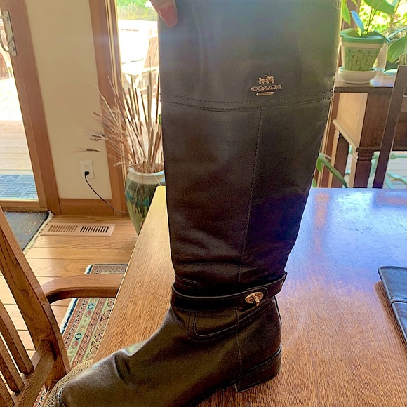 Gorgeous elegant Eva Brown tall Coach leather boots 8 (38 EU) - Picture 3 of 5